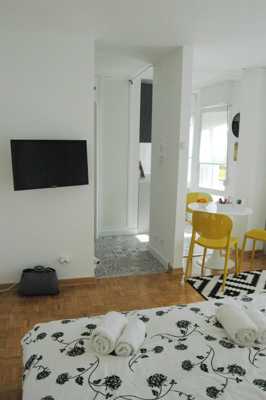 Five Apartment เบลเกรด ภายนอก รูปภาพ